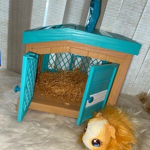 Little Live Pets Mama Surprise interactive guinea toy set.